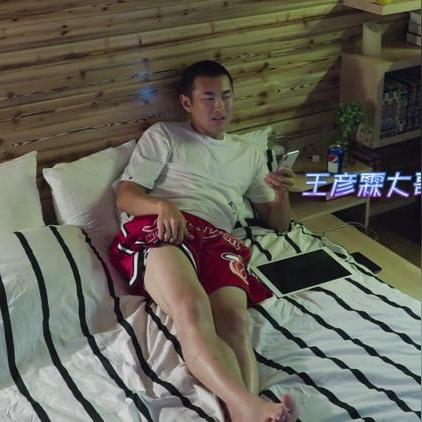 (三人玩儿的小游戏)三人玩的小游戏，快乐互动，欢乐无穷，你会爱上它！